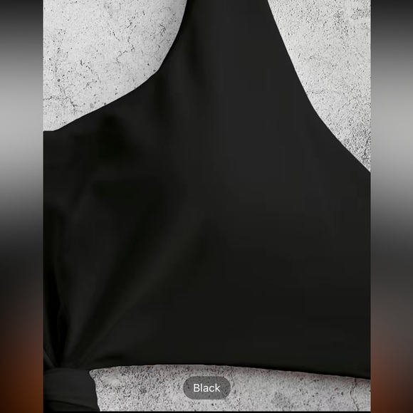 NWT Black bikini top, size large​ - Picture 3 of 9